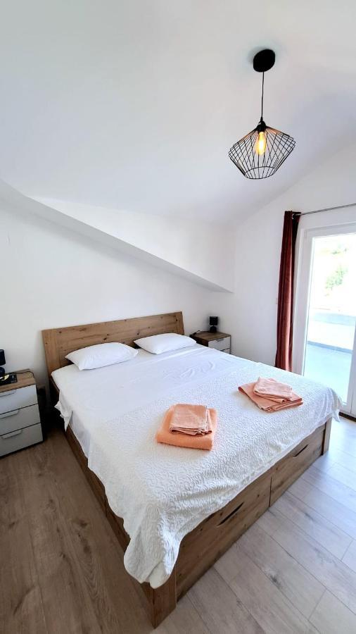Apartman Tutti Šibenik Eksteriør billede